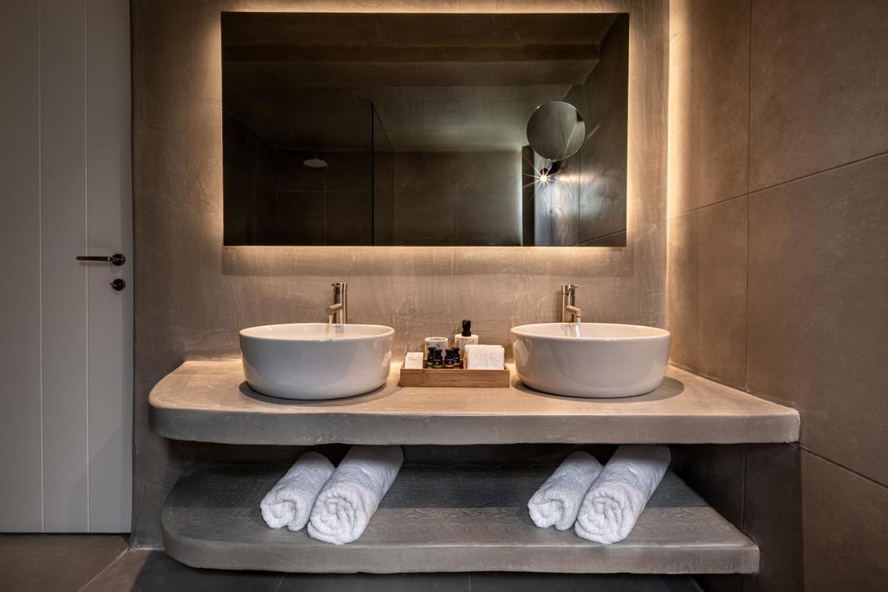 Colombos Beachfront Foinikia  Ngoại thất bức ảnh