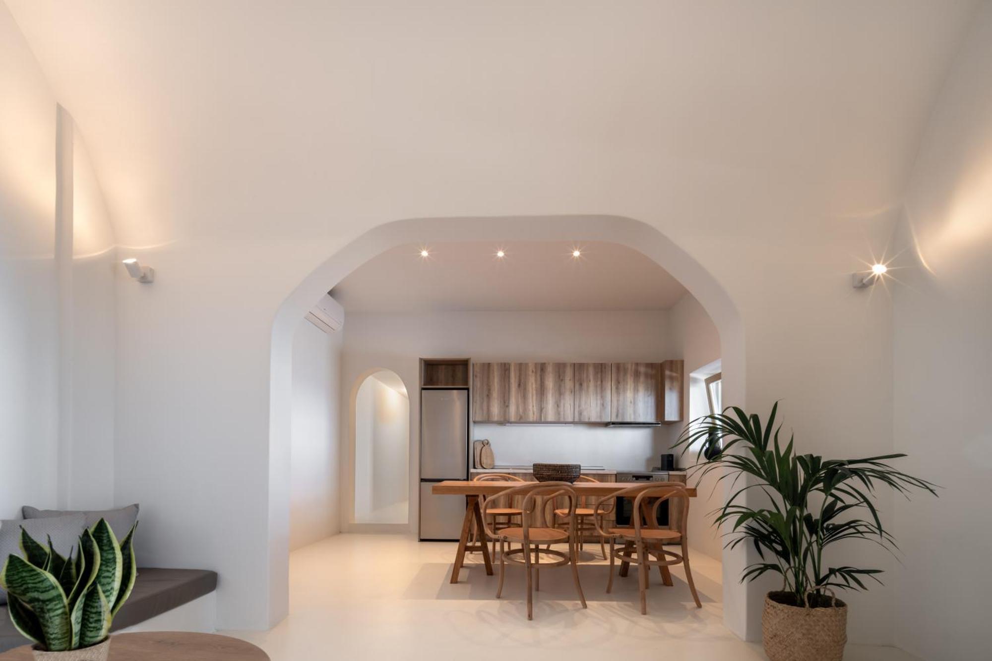 Colombos Beachfront Foinikia  Phòng bức ảnh
